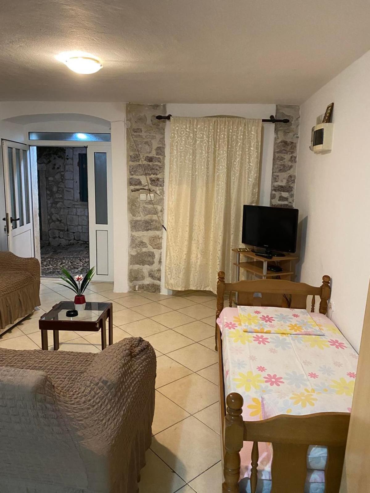 Pavle Apartmani リサン エクステリア 写真