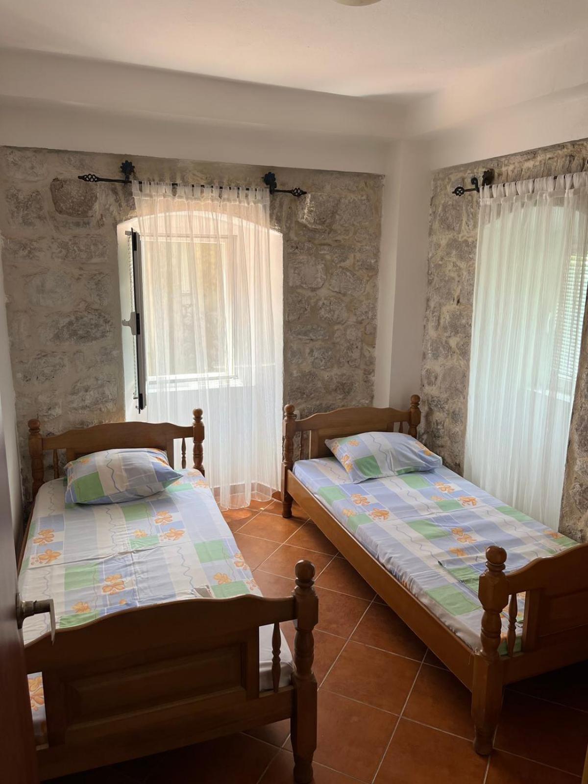 Pavle Apartmani リサン エクステリア 写真