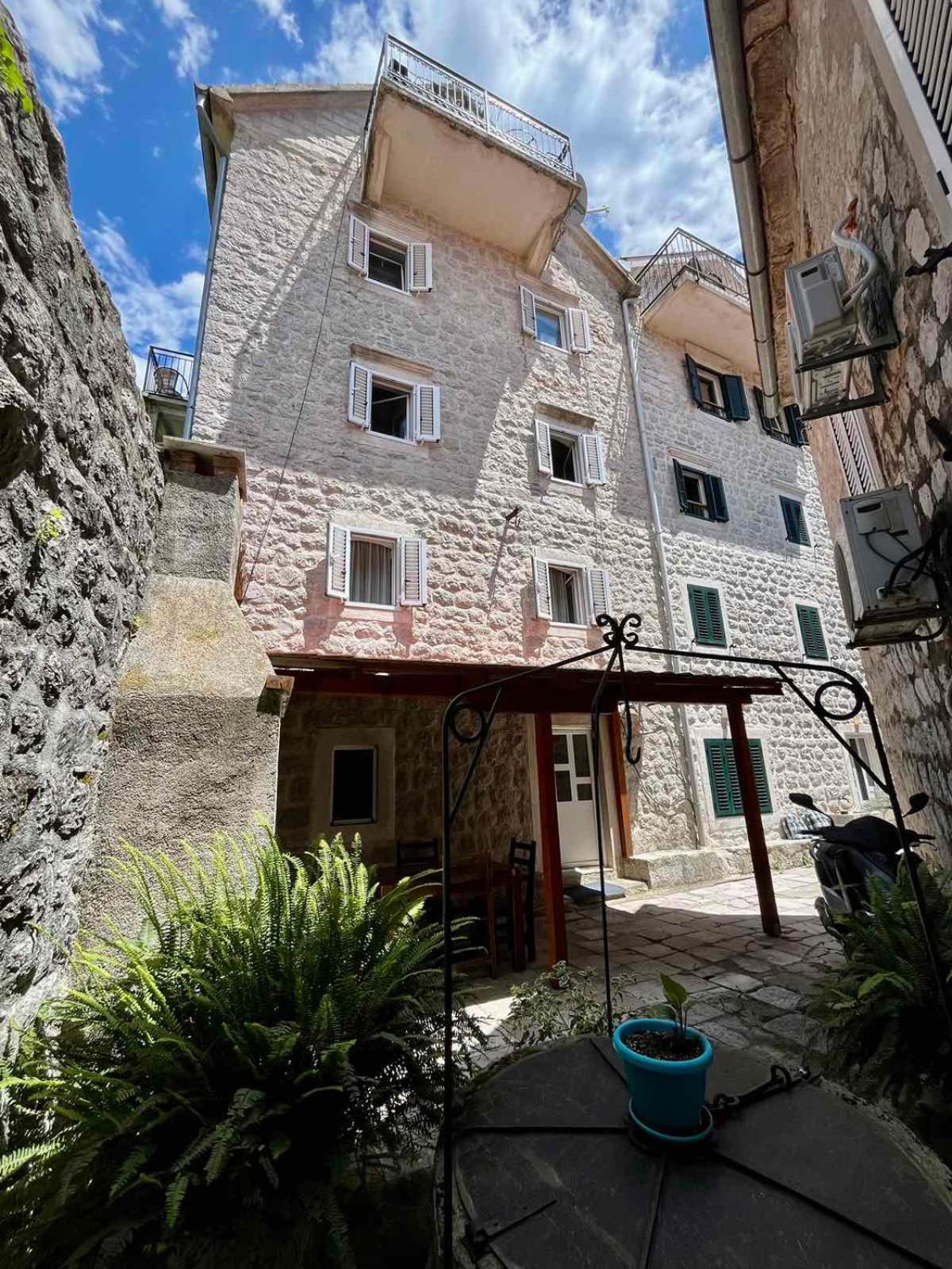 Pavle Apartmani リサン エクステリア 写真