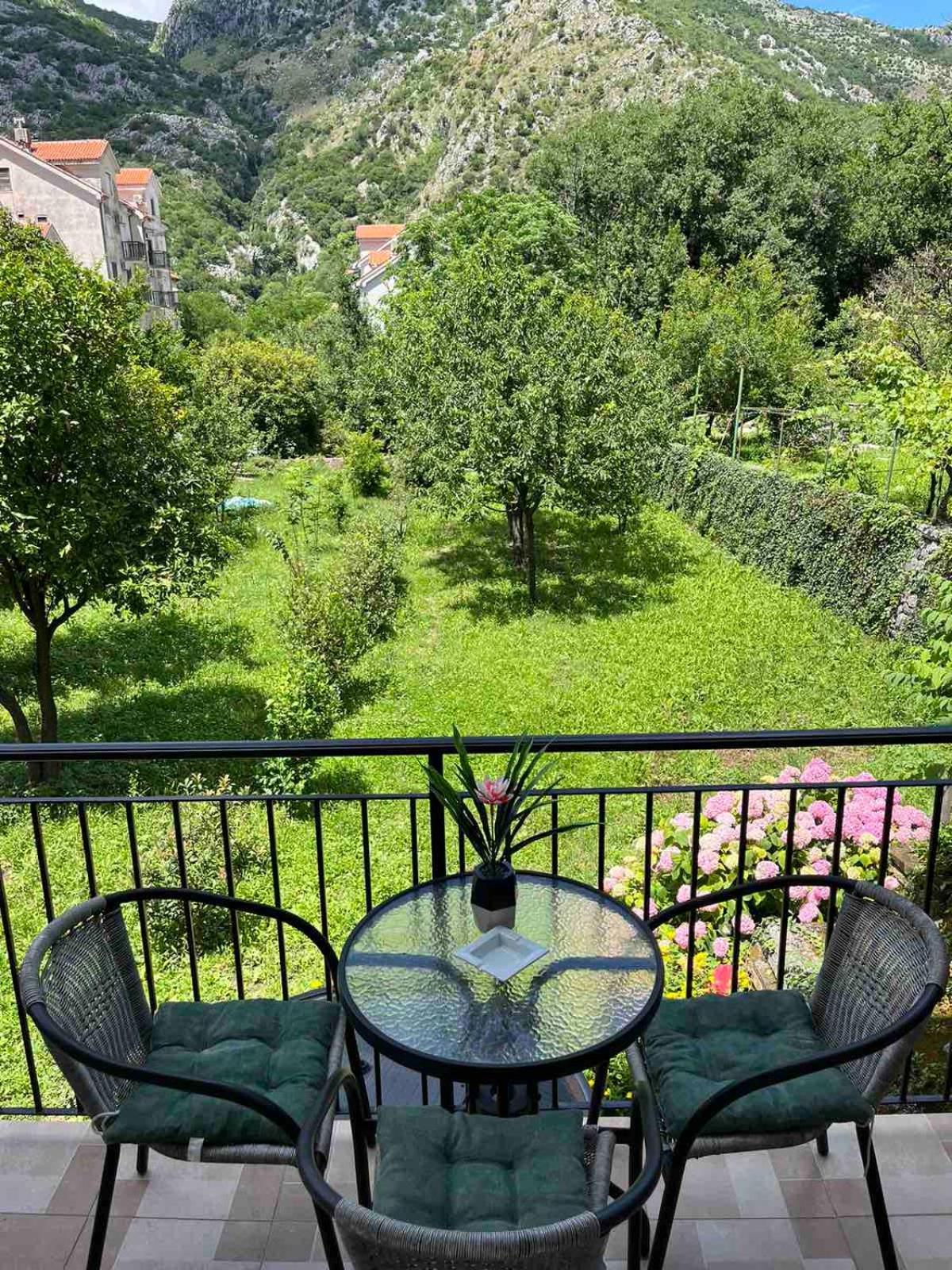 Pavle Apartmani リサン エクステリア 写真